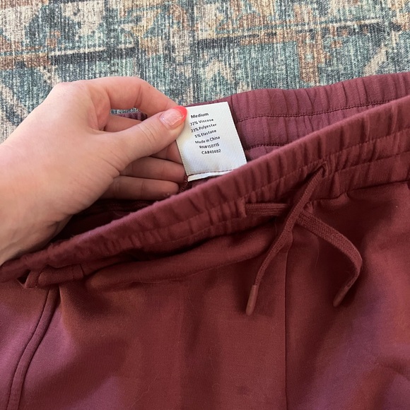 Varley SET - doublesoft Short Sleeve Half-Zip Sweat & High-Rise Short - Size M - Picture 3 of 4